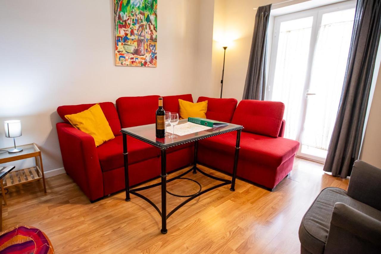 Apartamentos Dona Concha Σεβίλλη Εξωτερικό φωτογραφία